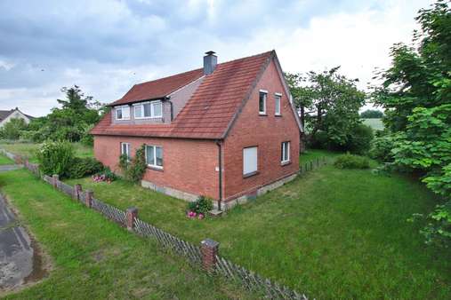 Straßenansicht Straßenansicht - Bauernhaus in 49504 Lotte mit 190m² kaufen