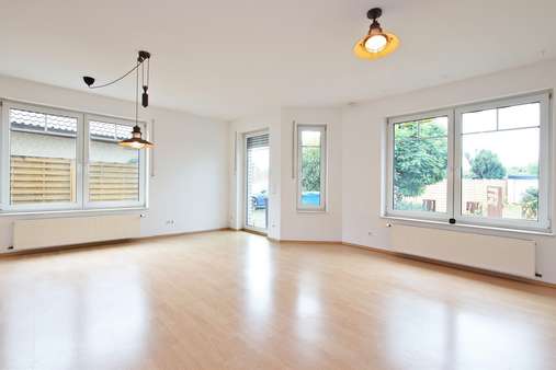 Essen Wohnen Essen Wohnen - Doppelhaushälfte in 49504 Lotte mit 114m² kaufen