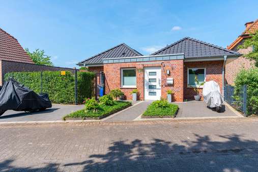 Außenansicht Neubau Außenansicht Neubau - Zweifamilienhaus in 48369 Saerbeck mit 202m² kaufen
