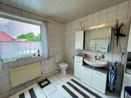 Badezimmer OG - Maisonette-Wohnung in 49497 Mettingen mit 120m² kaufen