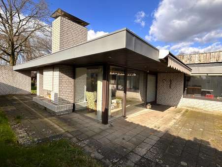 Wohntrakt - Bungalow in 48282 Emsdetten mit 177m² kaufen