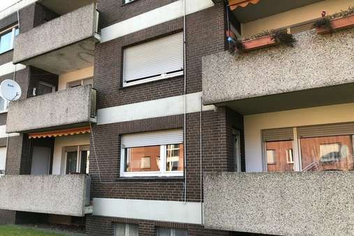 Außenansicht - Erdgeschosswohnung in 49477 Ibbenbüren mit 65m² kaufen