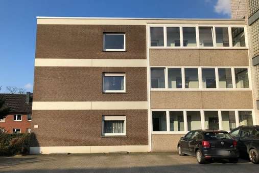 Außenansicht - Erdgeschosswohnung in 49477 Ibbenbüren mit 65m² kaufen