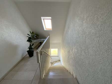 Treppenhaus Treppenhaus - Dachgeschosswohnung in 49509 Recke mit 78m² kaufen