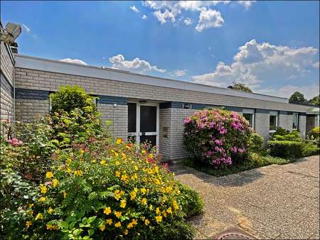 Einladendes Entrée - Bungalow in 59071 Hamm mit 136m² kaufen