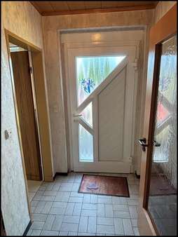 EG Flur EG Flur - Reihenmittelhaus in 59077 Hamm mit 121m² kaufen