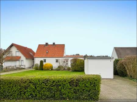 Beeindruckendes Entrée mit großem Grundstück - Einfamilienhaus in 59069 Hamm mit 151m² kaufen