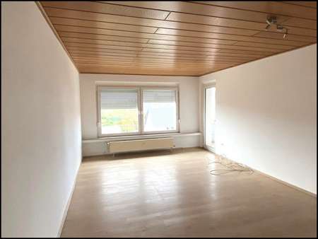 Wohnzimmer - Etagenwohnung in 59069 Hamm mit 85m² kaufen