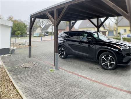 Großer Carport vor dem Haus - Bürohaus in 59073 Hamm mit 126m² kaufen