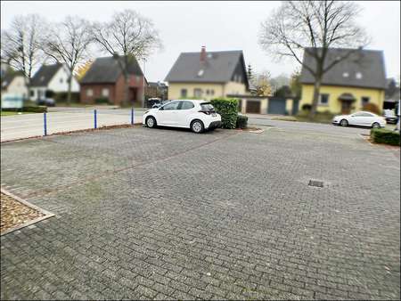 Kunden-/bzw. Patientenparkplatz - Bürohaus in 59073 Hamm mit 126m² kaufen