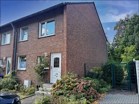 Familienfreundliches Haus mit wunderschönem Garten