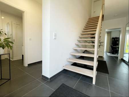 Flur (Erdgeschoss) - Einfamilienhaus in 59192 Bergkamen mit 145m² kaufen