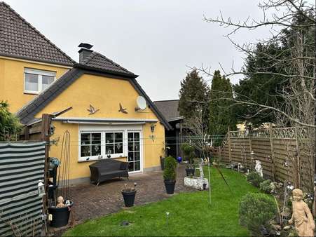 Gartenansicht - Doppelhaushälfte in 59192 Bergkamen mit 121m² kaufen