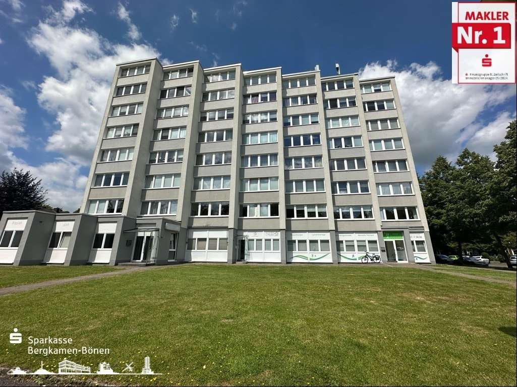 Straßenansicht - Etagenwohnung in 59174 Kamen mit 112m² kaufen