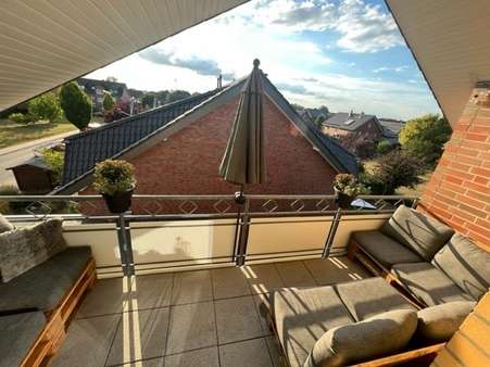 Loggia - Dachgeschosswohnung in 59329 Wadersloh mit 67m² günstig kaufen