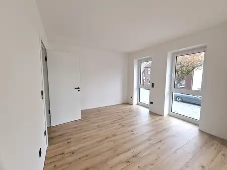 Sofort verfügbare Neubauwohnung mit Tiefgaragenplatz und KfW Förderung in Lippstadt 