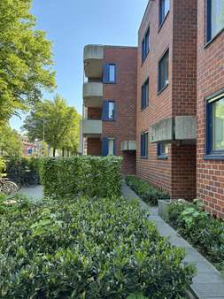 Hauseingangsseite Hauseingangsseite - Etagenwohnung in 48147 Münster mit 71m² kaufen