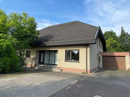 Hausansicht - Einfamilienhaus in 59494 Soest mit 225m² kaufen