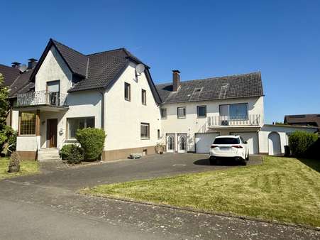 null - Zweifamilienhaus in 59505 Bad Sassendorf mit 210m² kaufen