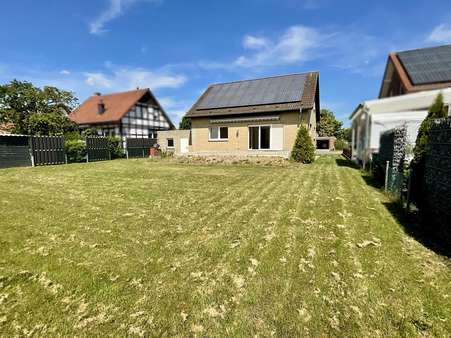 Rückansicht der Immobilie - Einfamilienhaus in 59590 Geseke mit 104m² kaufen