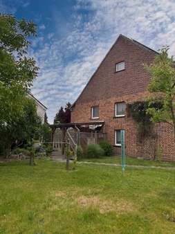 Gartenansicht Gartenansicht - Einfamilienhaus in 59510 Lippetal mit 160m² kaufen