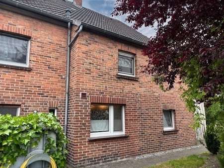 Seitenansicht Seitenansicht - Einfamilienhaus in 59510 Lippetal mit 160m² kaufen