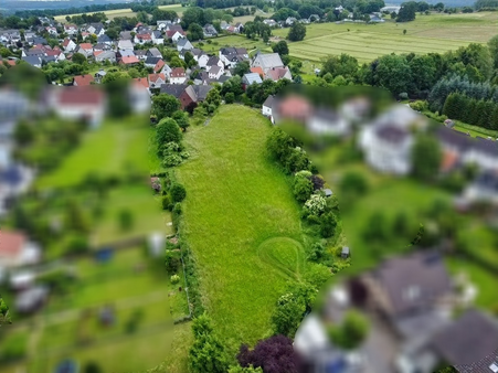 Luftbild / von Süden gesehen Luftbild / von Süden gesehen - Grundstück in 59581 Warstein mit 6548m² kaufen
