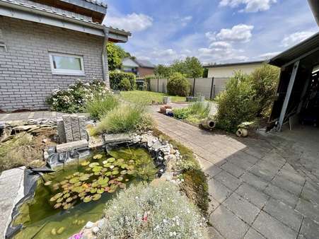 Blick in den Garten Blick in den Garten - Zweifamilienhaus in 59597 Erwitte mit 291m² kaufen