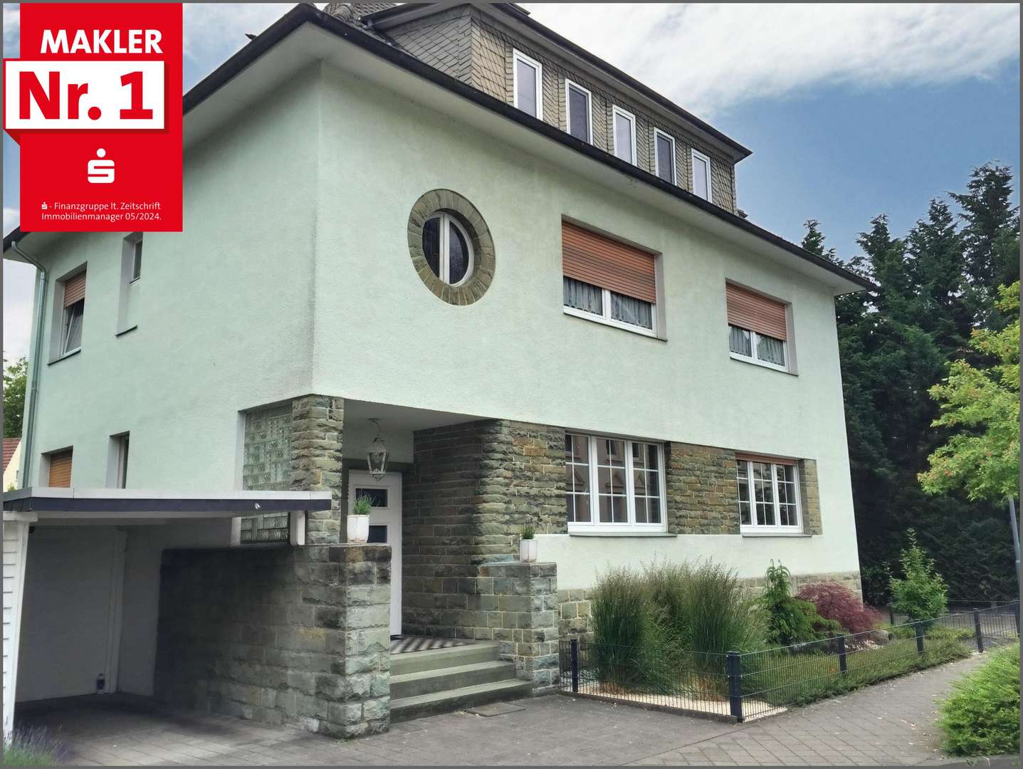 Außenansicht Gebäude - Erdgeschosswohnung in 59555 Lippstadt mit 100m² kaufen