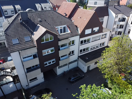 Luftbild Gesamtgebäude - Büro in 59555 Lippstadt mit 82m² kaufen