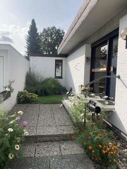 Eingangsbereich - Zweifamilienhaus in 59505 Bad Sassendorf mit 237m² kaufen