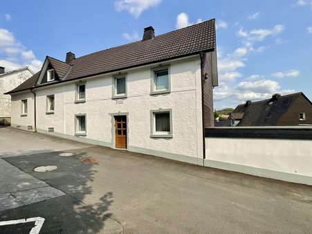 Zweifamilienhaus in 59581 Warstein mit 172m² kaufen