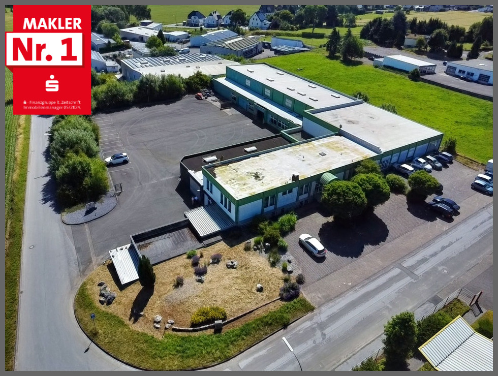 Luftbild / Außenansicht Luftbild / Außenansicht - Produktion in 59581 Warstein mit 3472m² kaufen