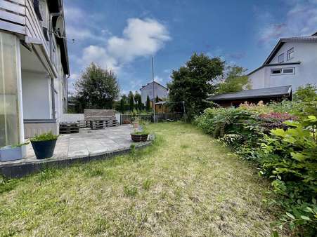 Blick in den Garten Blick in den Garten - Reihenendhaus in 59581 Warstein mit 132m² kaufen