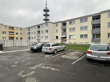 Außenansicht PKW Stellplätze Außenansicht PKW Stellplätze - Mehrfamilienhaus in 59557 Lippstadt mit 488m² kaufen