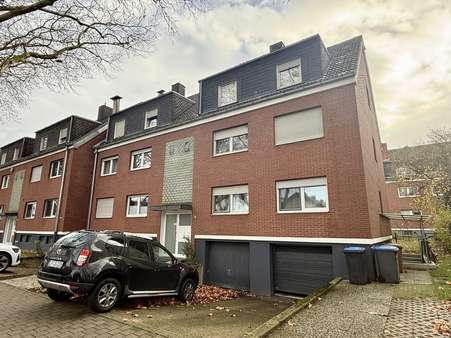 Außenansicht Außenansicht - Erdgeschosswohnung in 59557 Lippstadt mit 75m² kaufen