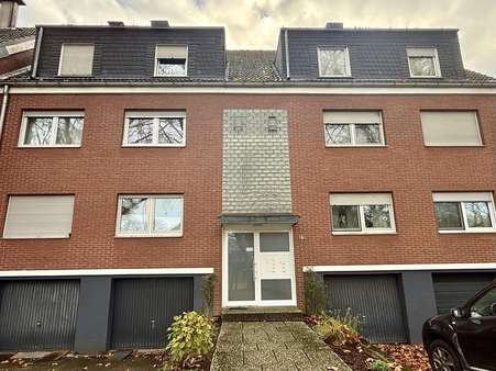 Außenansicht Außenansicht - Etagenwohnung in 59557 Lippstadt mit 75m² kaufen