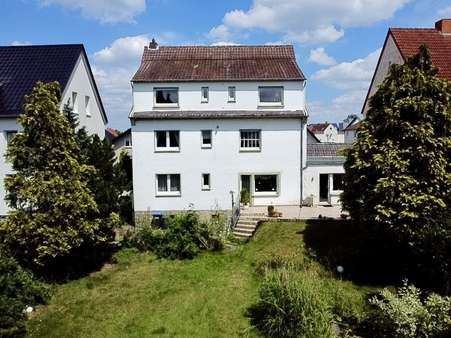 Außenansicht Gartenseite - Zweifamilienhaus in 59555 Lippstadt mit 222m² kaufen