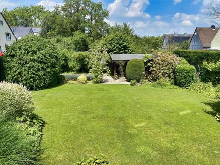 Blick in den Garten - Zweifamilienhaus in 59494 Soest mit 155m² kaufen