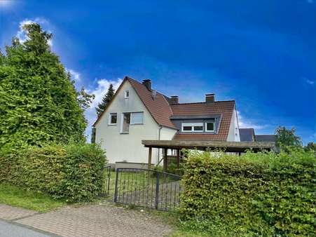 Zufahrt Carport / Hauseingang  - Doppelhaushälfte in 59494 Soest mit 114m² kaufen