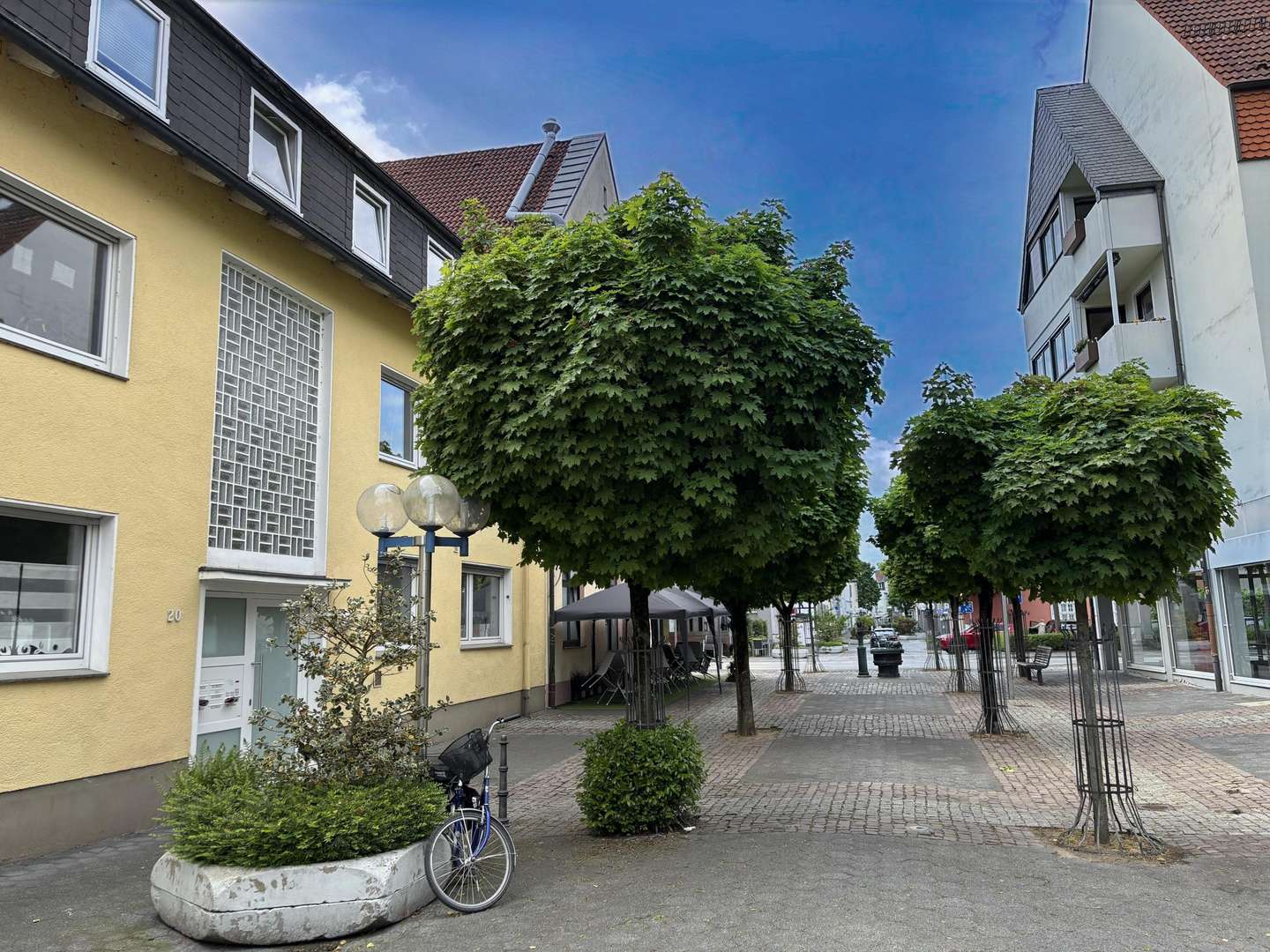 Haus Nr. 22 mit Blick in die Fußgängerzone
