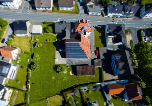 Drohnenaufnahme - Zweifamilienhaus in 59581 Warstein mit 246m² kaufen