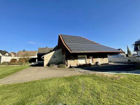 Rückansicht - Zweifamilienhaus in 59581 Warstein mit 246m² kaufen
