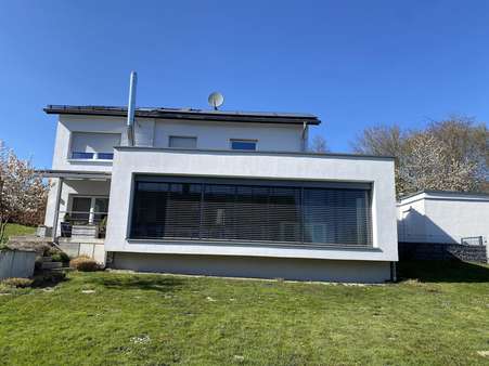 Gartenansicht - Einfamilienhaus in 59519 Möhnesee mit 162m² kaufen