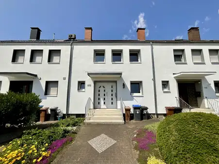Platz für Ihre Familie: Reihenmittelhaus mit schönem Garten und Garage in Lippstadt-Süd