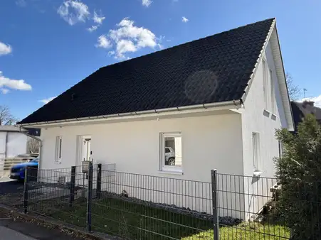 "Junges" Haus sucht neue Familie