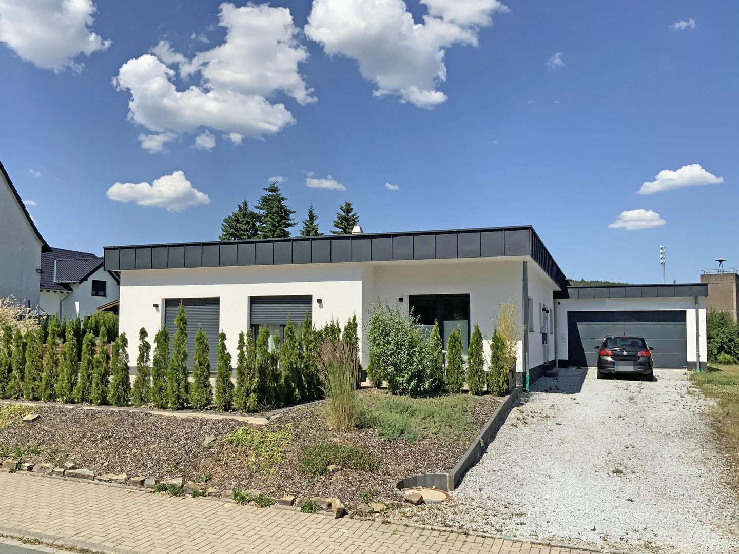 3071075a Außenansicht 3071075a Außenansicht - Bungalow in 59964 Medebach mit 155m² kaufen