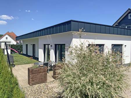 3071075d Außenansicht 3071075d Außenansicht - Bungalow in 59964 Medebach mit 155m² kaufen