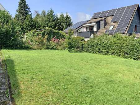 3076075e Garten 3076075e Garten - Zweifamilienhaus in 59955 Winterberg mit 120m² kaufen