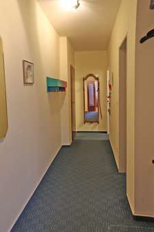 2858112b Diele - Etagenwohnung in 59955 Winterberg mit 40m² günstig kaufen
